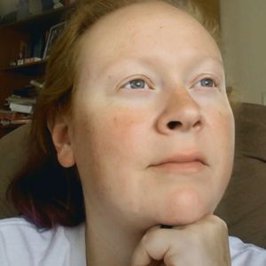 Meet your Posher, Dee